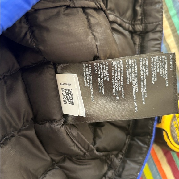 S Sale 1/2 priceThe North Face Hooded Jacket thermo ball size large new - Picture 14 of 15